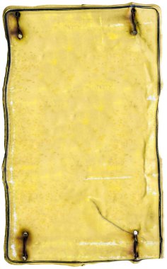 Paslı boş metal plaka beyaz arka plan üzerinde izole