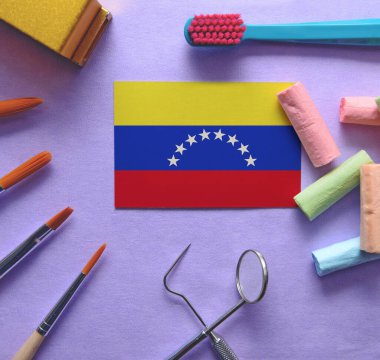 Enstrümanlı dişçi konsepti - Venezuela 'nın diş sağlığı sisteminin kavramsal görüntüsü