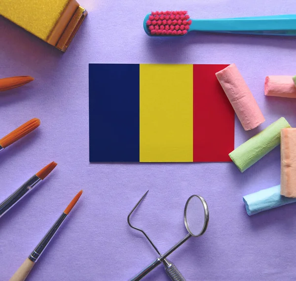 Enstrümanlı dişçi konsepti - Chad 'in diş sağlığı sisteminin kavramsal görüntüsü