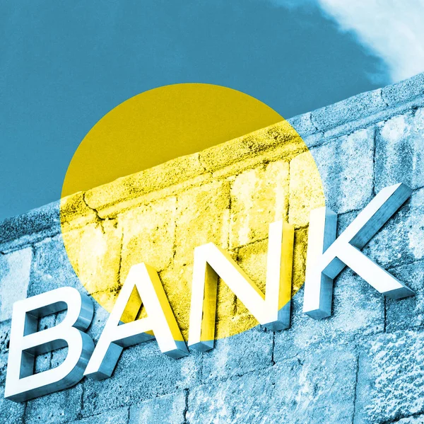 悬挂帕劳国旗的银行的金融和经济概念 — 图库照片