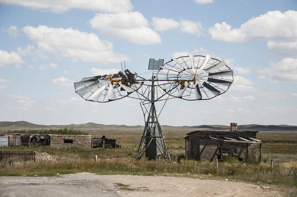 Old windmill over blue sky — Stock Photo, Image