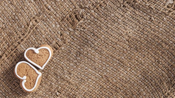 Galletas de jengibre en forma de corazón —  Fotos de Stock