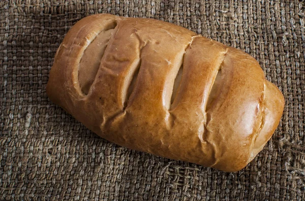 無愛想な自家製ライ麦パン — ストック写真