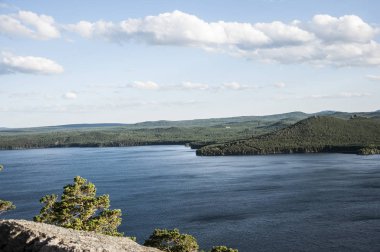 Kazakistan, borovoe güzel dağ gölü