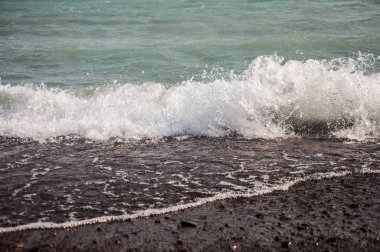 köpüklü Denizi kıyısında sahilde yakın çekim