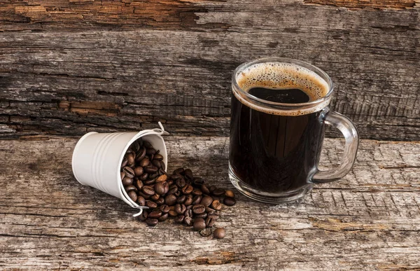 Bucke içinde kavrulmuş kahve çekirdekleri