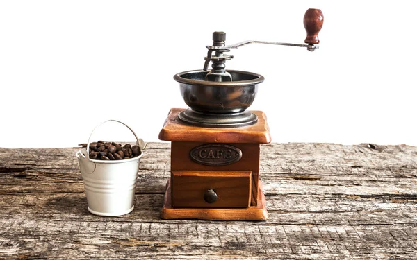 Geröstete Kaffeebohnen im Eimer — Stockfoto