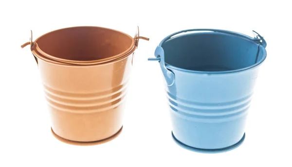 Barevný kbelík na bílém pozadí — Stock fotografie