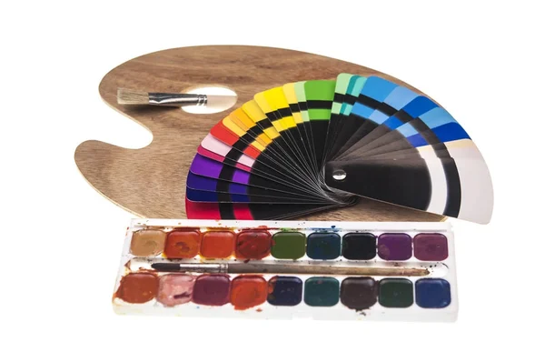 Tavolozza colori arcobaleno isolato su bianco — Foto Stock