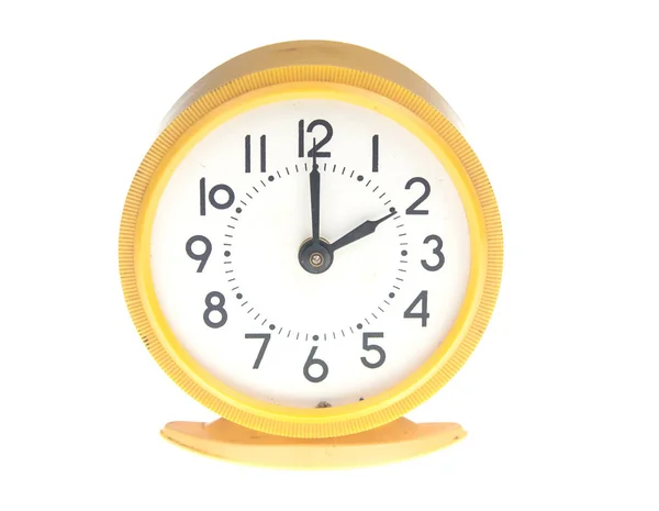 Relógio de alarme amarelo isolado no fundo branco — Fotografia de Stock