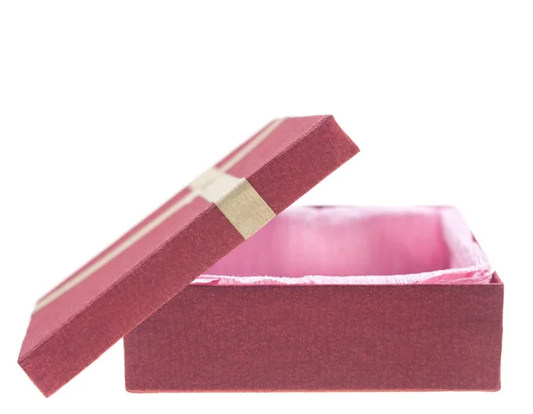 Червона подарункова коробка з бантом ізольована на білому тлі — стокове фото