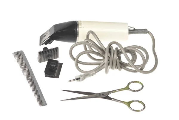 Friseurausrüstung Werkzeuge auf weißem Hintergrund — Stockfoto