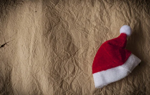 Klasik kırmızı Noel Noel Baba şapkası