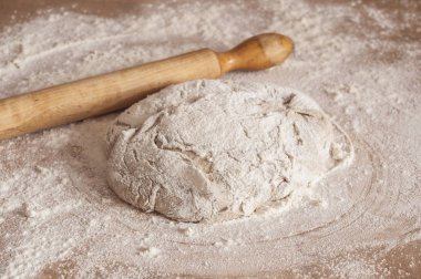 masada bir oklava elenmiş un. Metin için boş alan .