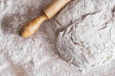 masada bir oklava elenmiş un. Metin için boş alan .