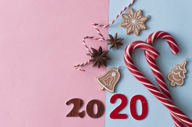 Noel Noel dekorasyonu ile baston şekerler