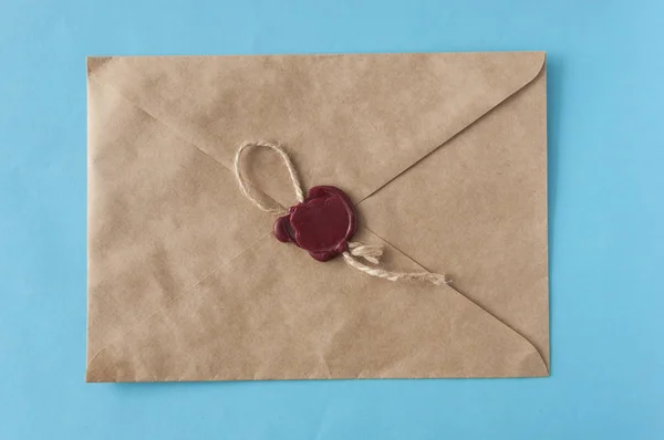 Old letter envelope with wax seal — Stock Photo, Image