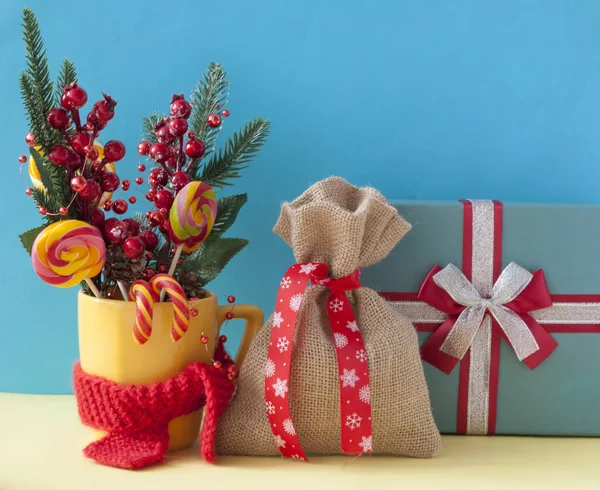 Tarjeta de Navidad o año nuevo. Decoración de Navidad: Navidad — Foto de Stock