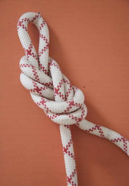 Узел на веревке для альпинистов. Центр альпинизма
.