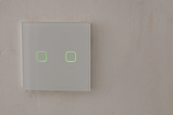 Interruptor de luz táctil de pared inteligente primer plano — Foto de Stock