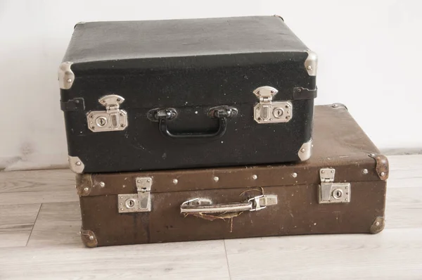 Ρετρό παλιά κλασικά ταξίδια δερμάτινες βαλίτσες. — Φωτογραφία Αρχείου