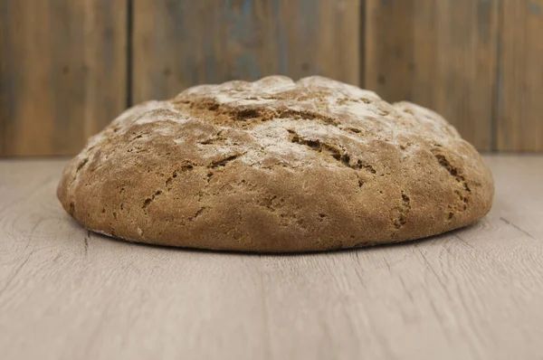 Pan Casero Redondo Masa Fermentada Recién Respaldado Con Espacio Para — Foto de Stock