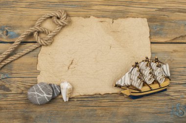 eski kağıt, halat ve model klasik tekne ahşap zemin üzerinde 