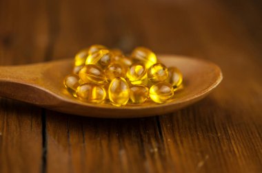 Ahşap zeminde sağlıklı vitaminler.