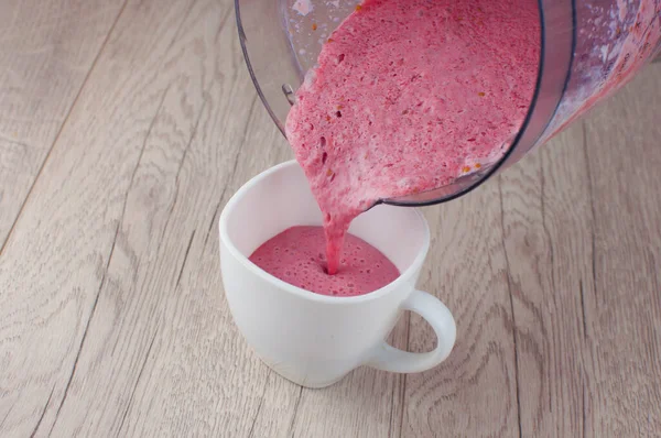 Desayuno Beber Yogur Bayas Vaso Sobre Una Tabla Ligera Yogur —  Fotos de Stock