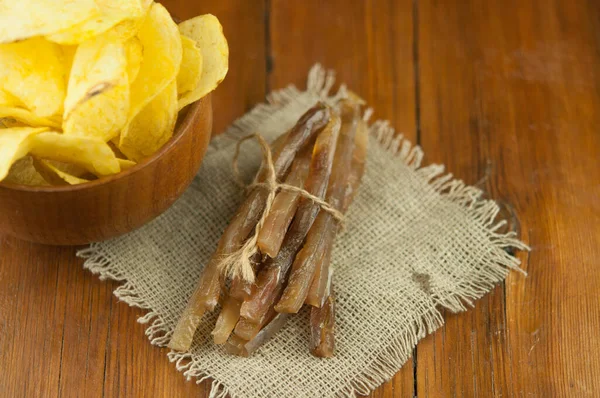 Smoked Fish Potato Chips Wooden Table — Stock Photo, Image