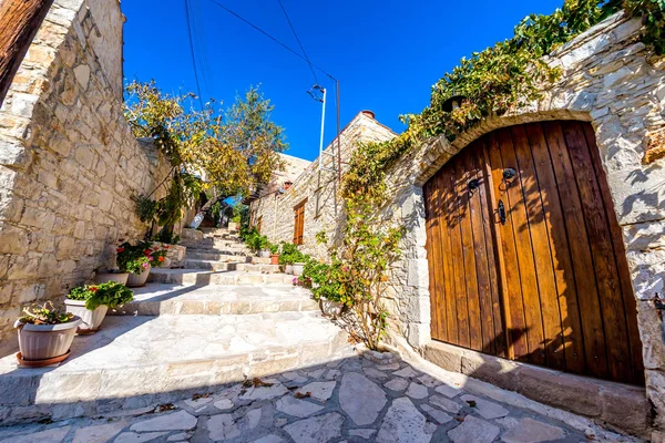 Picturesque corner of a Lofou Village. Lofou village, Limassol district, Cyprus. — Stock Photo, Image