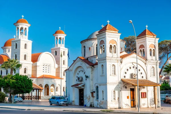 Two Panagia Faneromeni Churches: modern church building and medieval cave church, that is underground two-chambered rock cavern. Larnaca, Cyprus. — Stock Photo, Image
