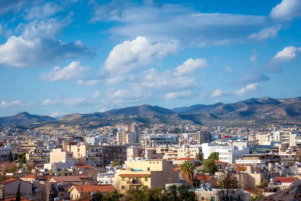 A paisagem urbana de Limassol. Chipre — Fotografia de Stock