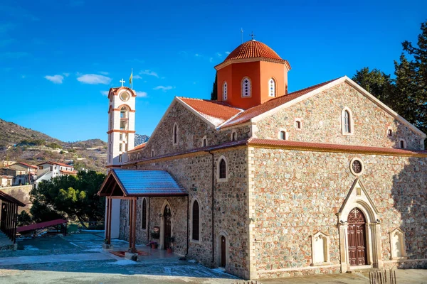Chiesa di Panagìa Eleousa nel villaggio di Agros. Distretto di Limassol, Cipro . — Foto Stock