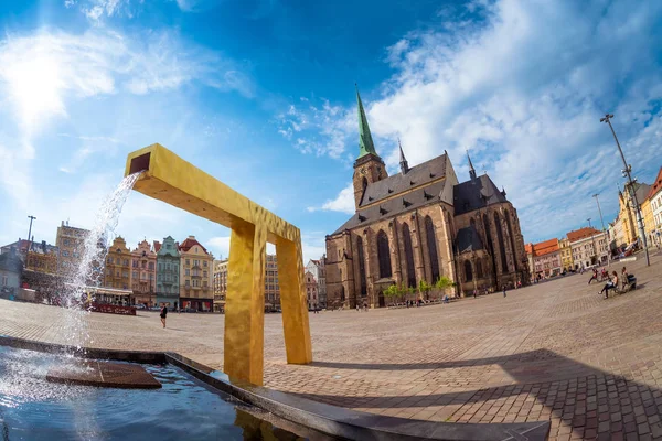 Cattedrale San Bartolomeo Nella Piazza Principale Plzen Repubblica Ceca — Foto Stock