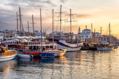 Tekneler (Girne) Girne limanında. Kıbrıs