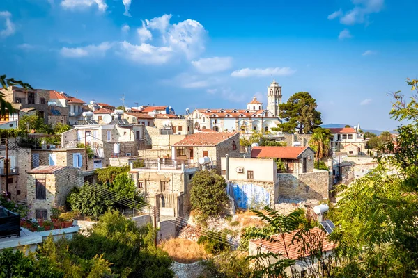 Vista da vila de Pano Lefkara no distrito de Larnaca, Chipre — Fotografia de Stock