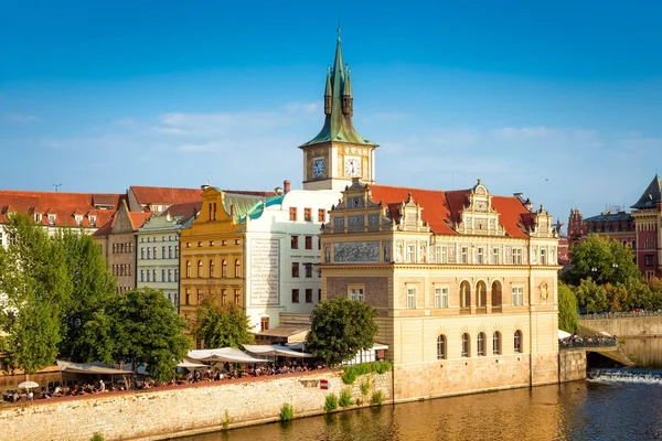 Smetana Müzesi (Muzeum Bedricha Smetany) ve Prag cityscape. Çek Cumhuriyeti. — Stok fotoğraf
