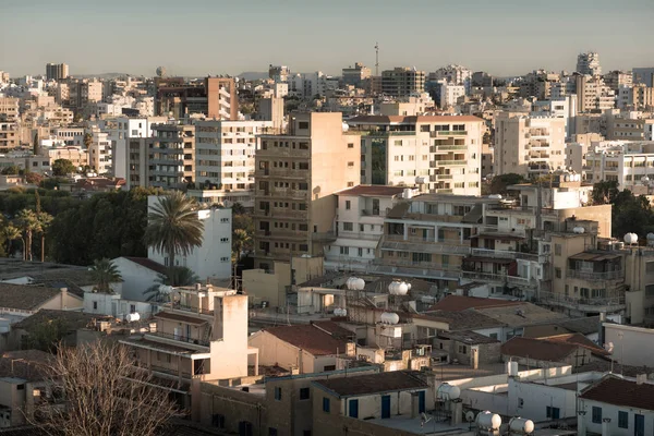 Sounthern Lefkoşa çatı görünümü. Kıbrıs — Stok fotoğraf