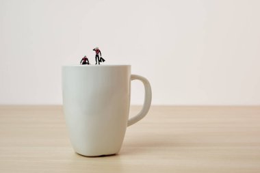 Kahve dalgıçlar. Kavramsal makro fotoğraf.