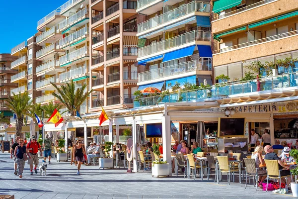 Torrevieja Espagne Novembre 2017 Promenade Bord Mer Los Marineros Avec — Photo