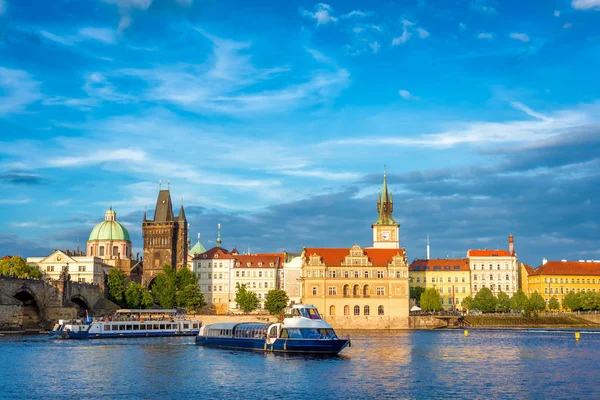 Sightseeing Cruise Boat Vltava River Charles Bridge Background Prague Czech — Stock Photo, Image