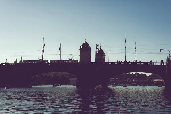 Silueta Del Puente Legión Río Moldava Praga República Checa —  Fotos de Stock