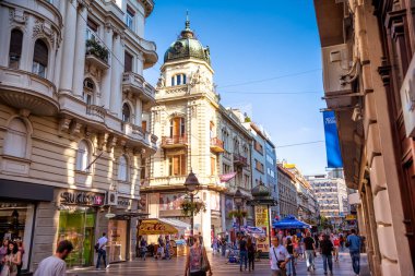 Belgrad, Sırbistan - 23 Eylül 2015: Knez Mihailova, Belgrad Yaya Caddesi.