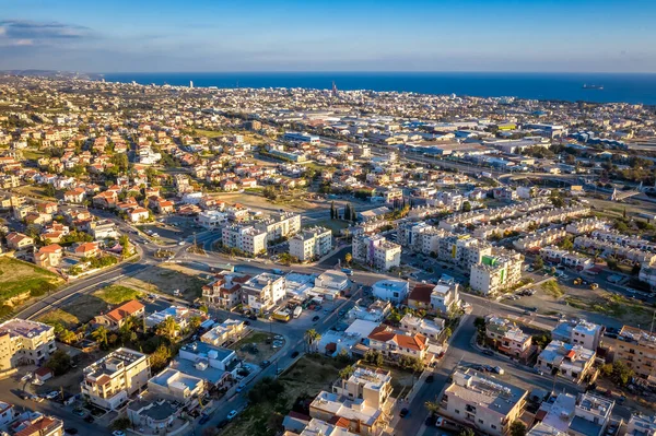 Widok z lotu ptaka na obrzeża Limassol. Cypr — Zdjęcie stockowe