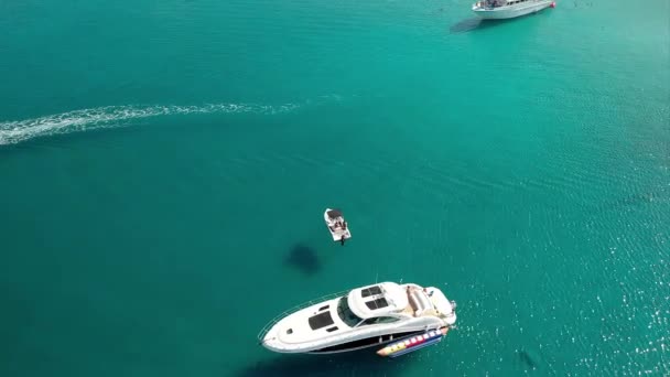 Anchored Yacht Sunbathing People — Stock Video