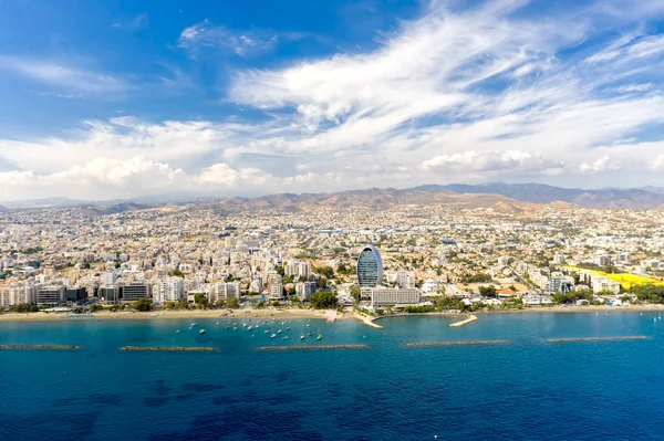 Vue aérienne du littoral de Limassol, Chypre . — Photo
