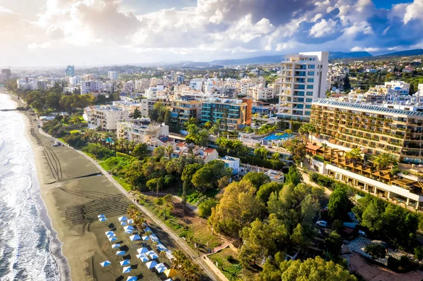 Playa Limassol Con Fila Hoteles Casas Vivientes Largo Costa Chipre — Foto de Stock