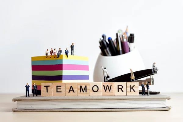 Group Miniature Businesspeople Office Teamwork Concept — Stock Photo, Image