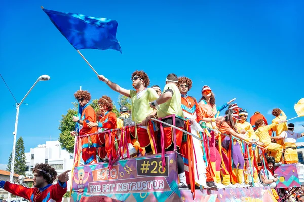 Limassol Chipre Março 2020 Pessoas Felizes Trajes Coloridos Famoso Desfile — Fotografia de Stock